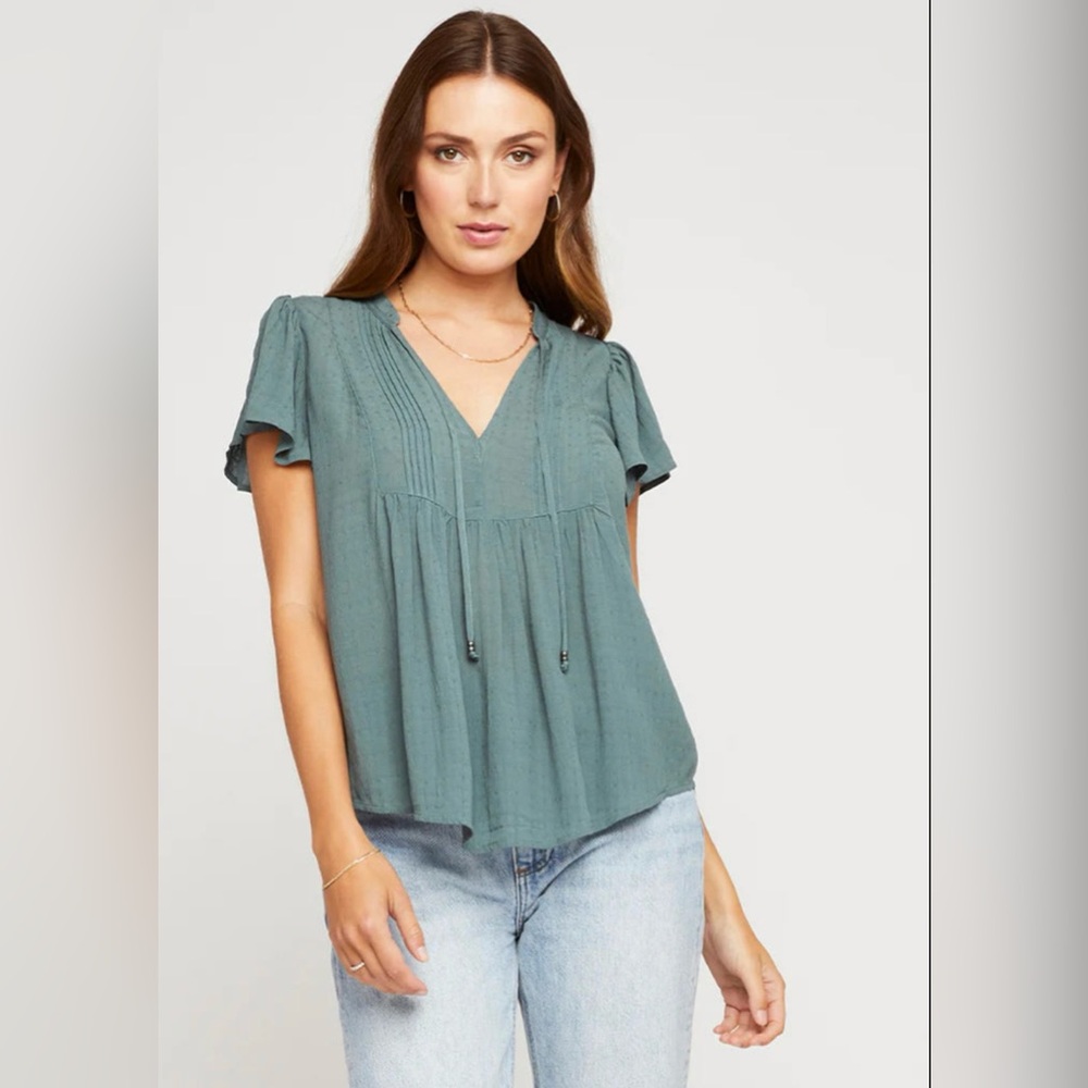 🩷🩷🩷 SOLD!! 🩷🩷🩷GENTLE FAWN Feminine Ava Top in spruce - US size L
